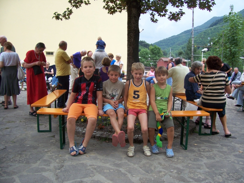  Image name: Estate124.jpg 
 width: 801 pixel 
 height: 602 pixel 
 Size: 417118 bytes 
 Click to enlarge 